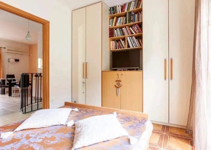 Sea View Maisonette Near Nafplio!1' Drive To Apartament